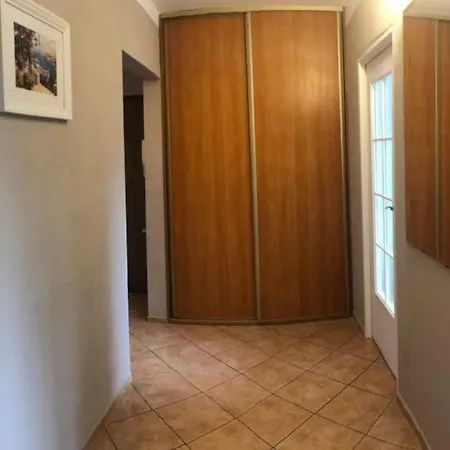 Apartment Duze Mieszkanie W Zielonej Okolicy, 6 Km Od Rynku.