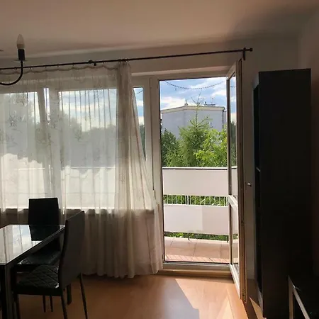 Duze Mieszkanie W Zielonej Okolicy, 6 Km Od Rynku. Lejlighed *